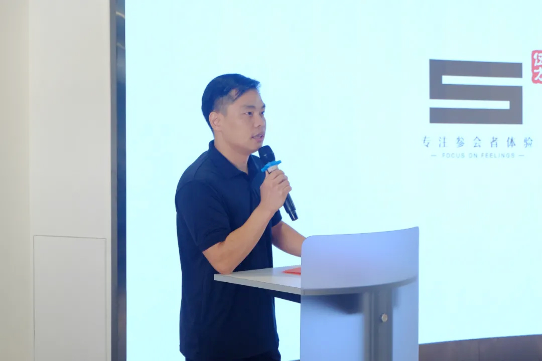 董事長滕總發(fā)表動(dòng)員演講